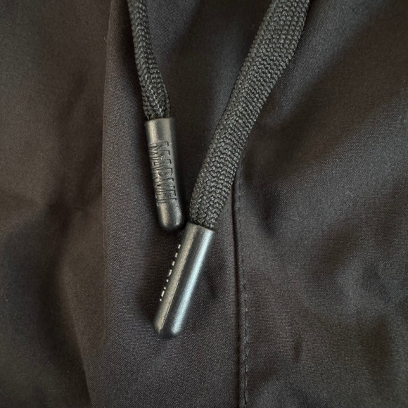 Marvel Avengers 2XL Black 2-in-1 Athletic Training Shorts Zip Pocket Graphic - Picture 8 of 10